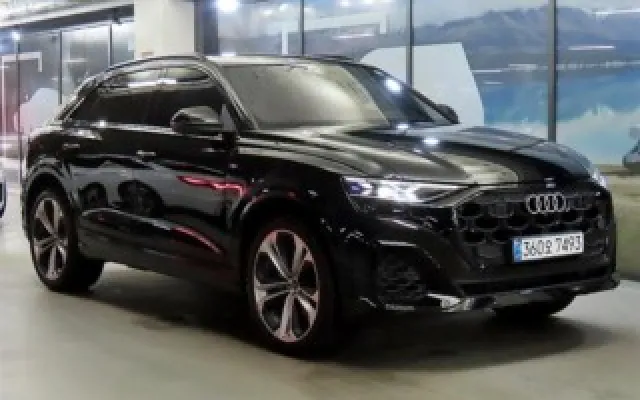 인천신용불량할부 Q8 55 TFSI 콰트로 프리미엄 매물 사진 10 - 2026/04 2,174km