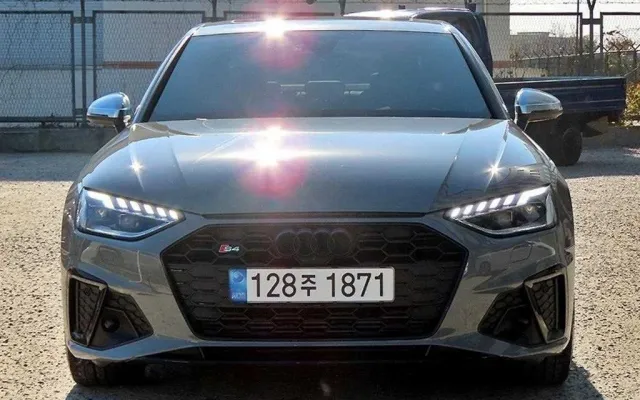 인천신용불량할부 S4 (B9) 3.0 TFSI 콰트로 매물 사진 13 - 2022/03 53,331km